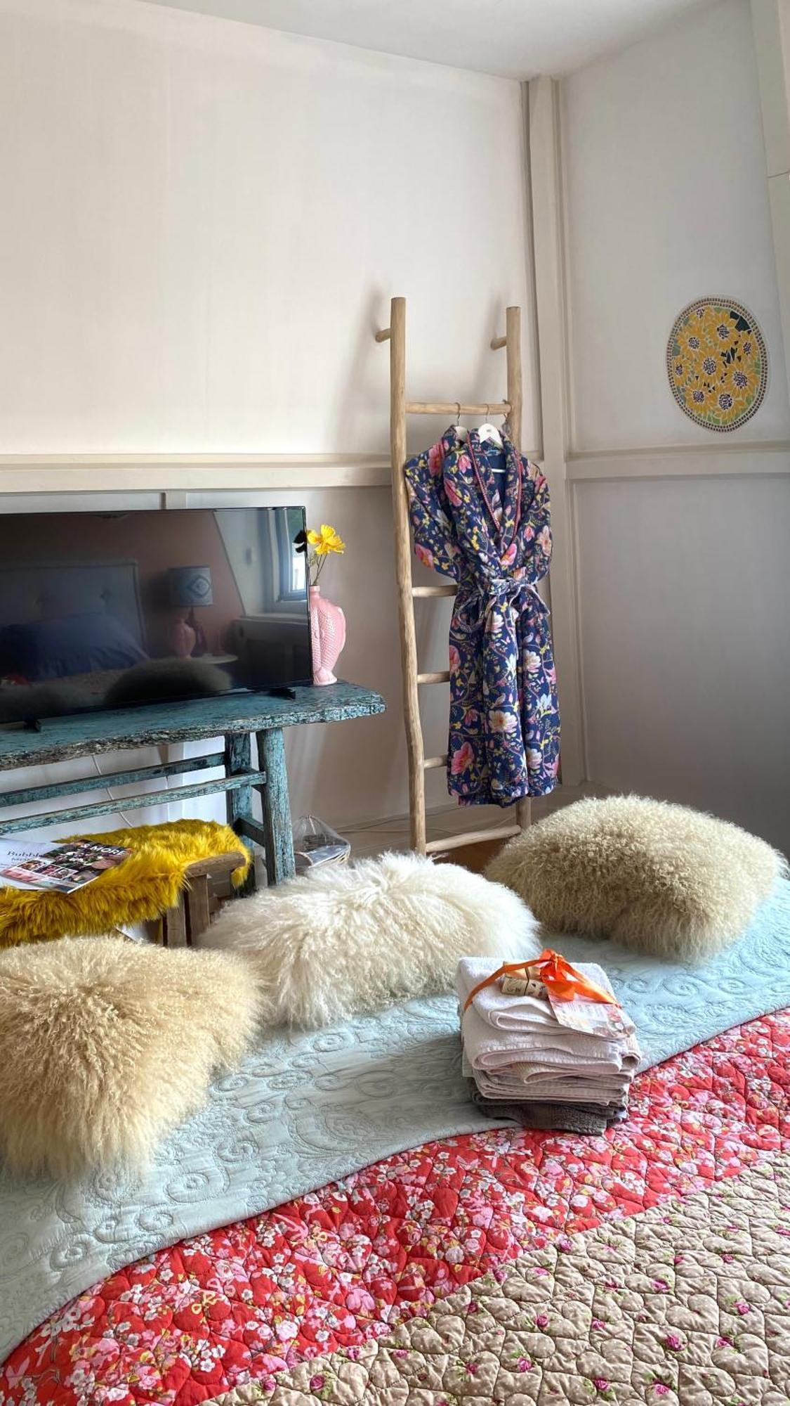Bubbles & Bed Bed and Breakfast Bilthoven Exteriör bild