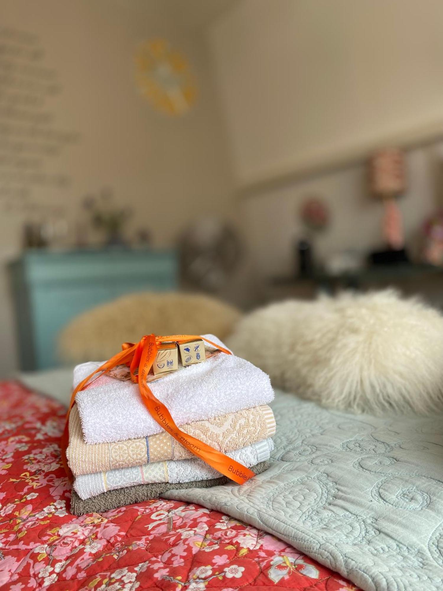 Bubbles & Bed Bed and Breakfast Bilthoven Exteriör bild