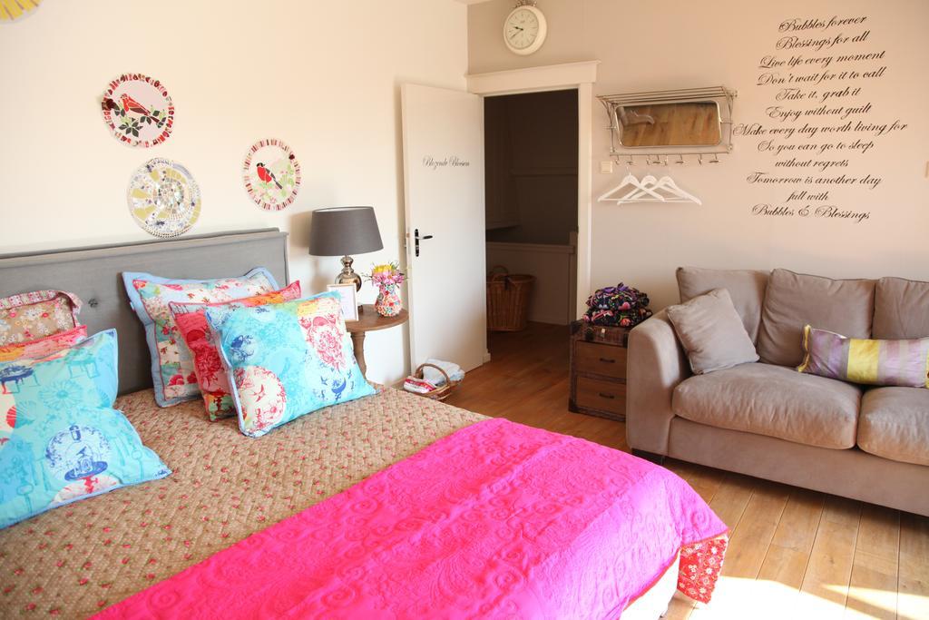 Bubbles & Bed Bed and Breakfast Bilthoven Exteriör bild